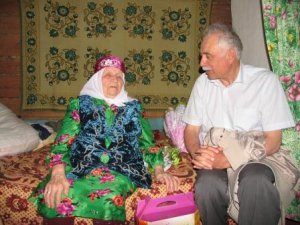 Поздравили с вековым юбилеем жительницу Спасского района