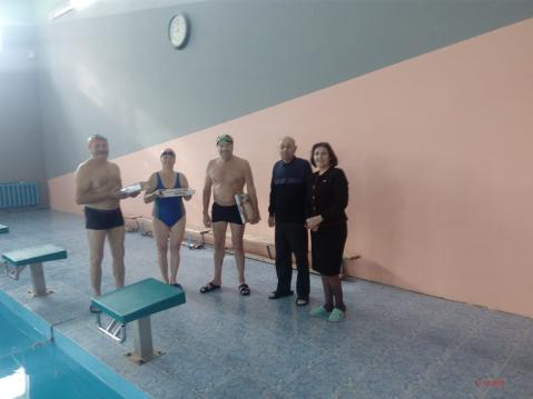 Соревнования по плаванию среди пенсионеров