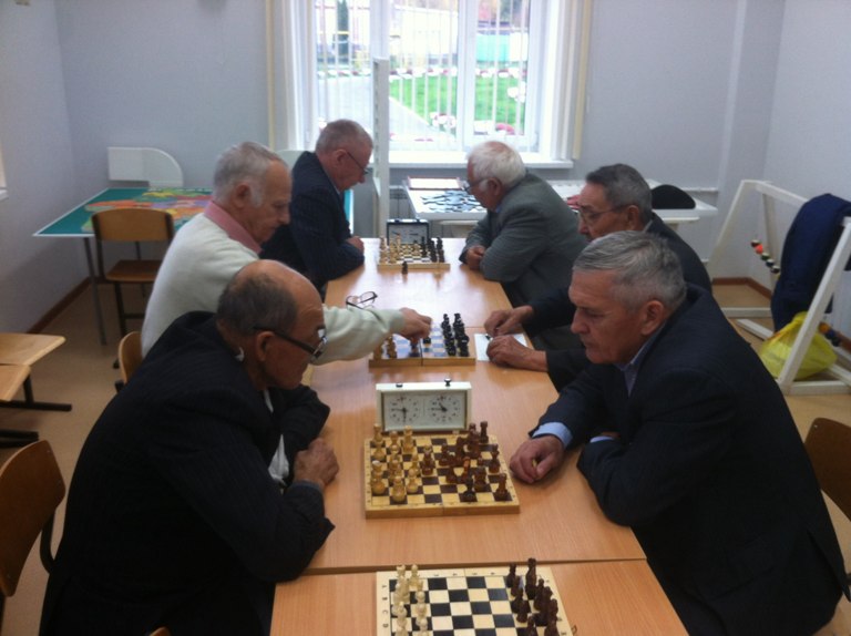 Пенсионеры Дрожжановского района состязались в шашках и шахматах