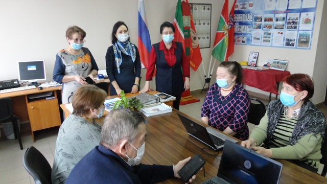 Встреча со слушателями курсов по обучению компьютерной грамотности в Дрожжановском районе