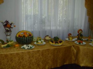 Местное отделение Союза пенсионеров приняло участие в выставке « Дары осени», приуроченной ко Дню Пожилых людей