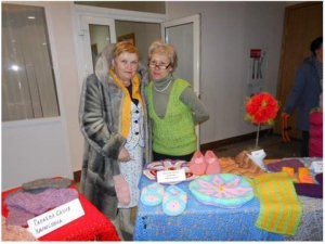 Выставка-ярмарка  пенсионеров