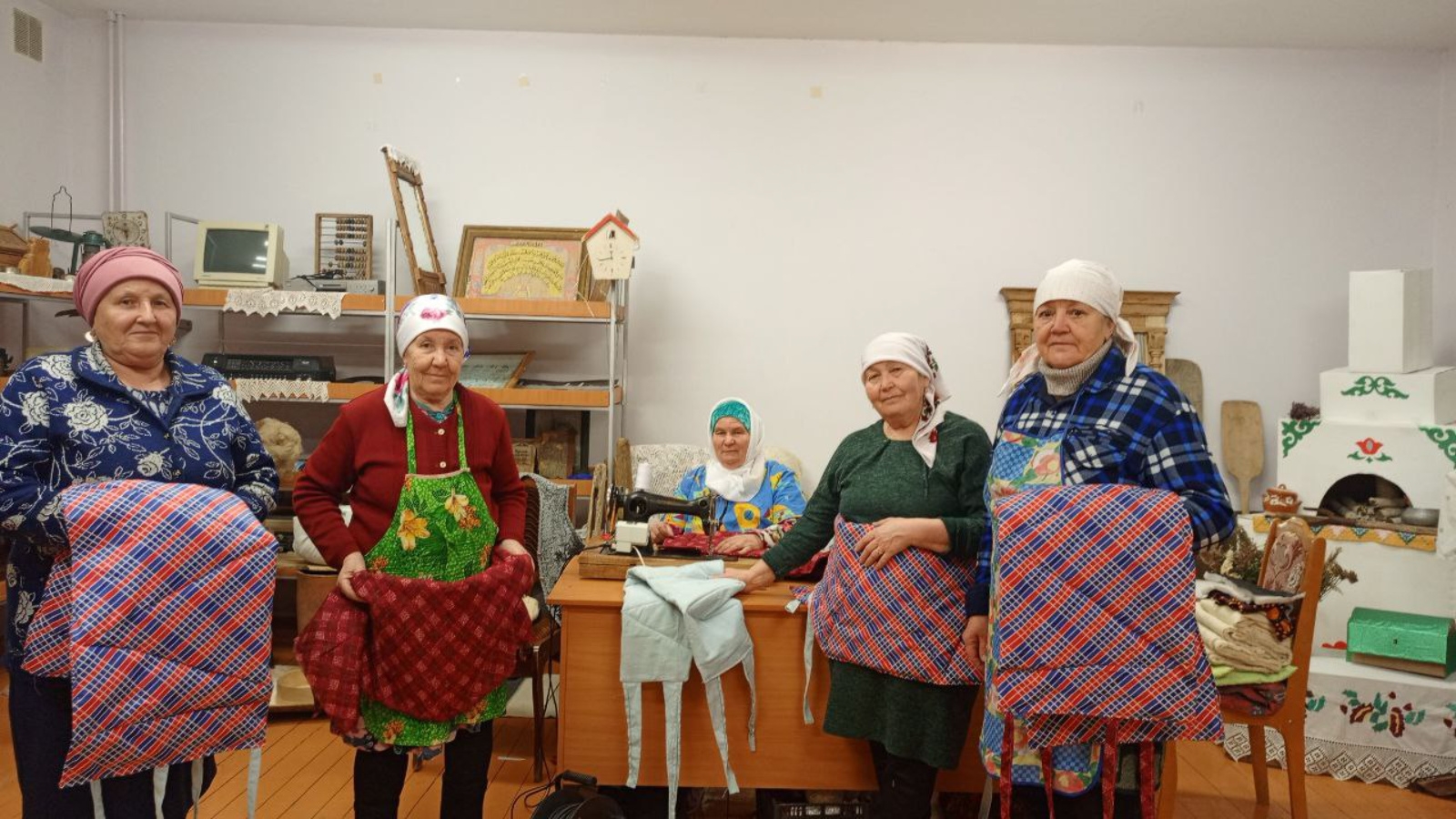 Пенсионеры  Тетюшского района активно участвуют в  помощи для бойцов на СВО