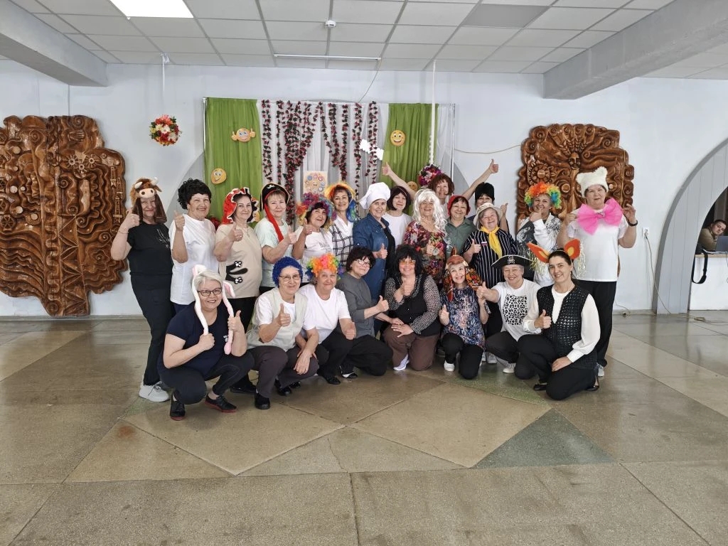 «Улыбка и смех сегодня для всех» - под таким девизом Актюбинские волонтеры провели мероприятие