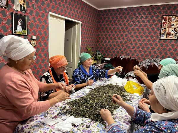 Своих не бросаем