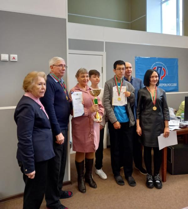 Городской шахматный турнир ”Связь поколений“