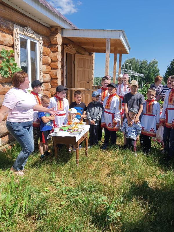 Народный праздник