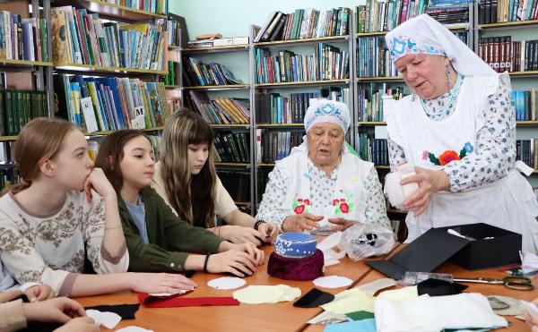 В Азнакаево заработал клуб «Махалля»