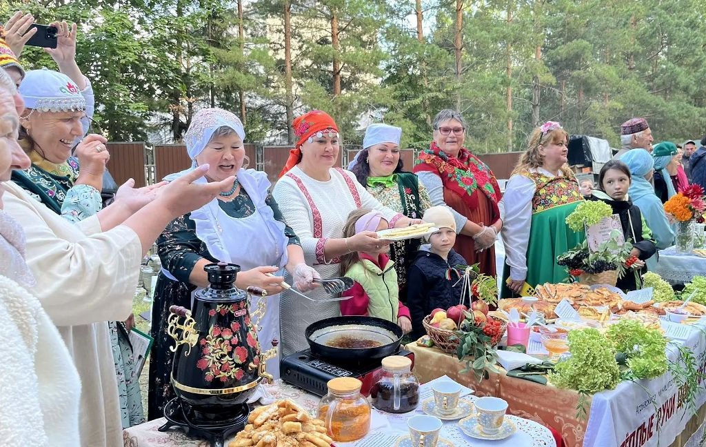 Пенсионеры в центре событий