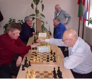 Шахматно-шашечный турнир пенсионеров Кировского района