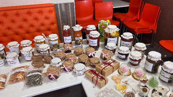 Местное отделение «Союз пенсионеров России» г. Набережные Челны приняли участие в ярмарке Добра