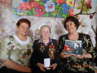 Активисты местного СПР поздравили участника ВОВ