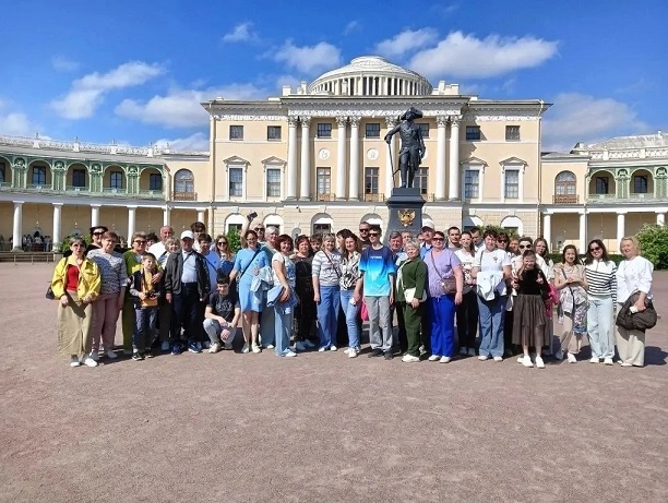 Поездка в Санкт-Петербург Поездка в Санкт-Петербург