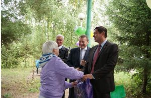 Следуя добрым традициям