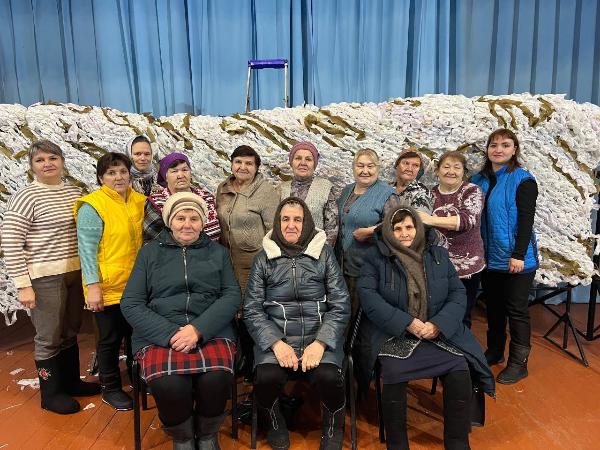 Плетение окопных сетей в зону СВО