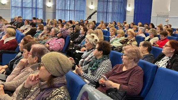 Занятие Школы правовых знаний для студентов Университета третьего возраста