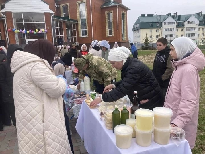  На территории центральной мечети  село  Пестрецы прошла  весенняя праздничная ярмарка. 