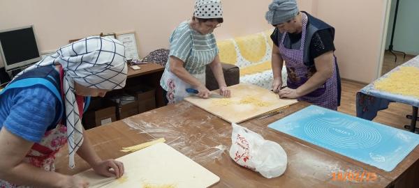 «Домашняя лапша бойцам СВО»