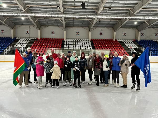 Массовое катание на коньках, посвященный Году семьи