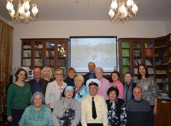 Удивительный поселок